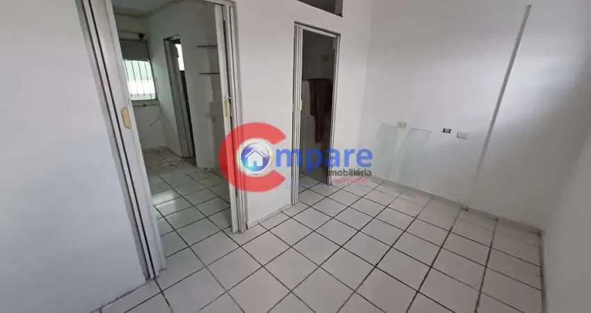 Kitnet / Stúdio para alugar na Rua Cerqueira César, 124, Centro, Guarulhos