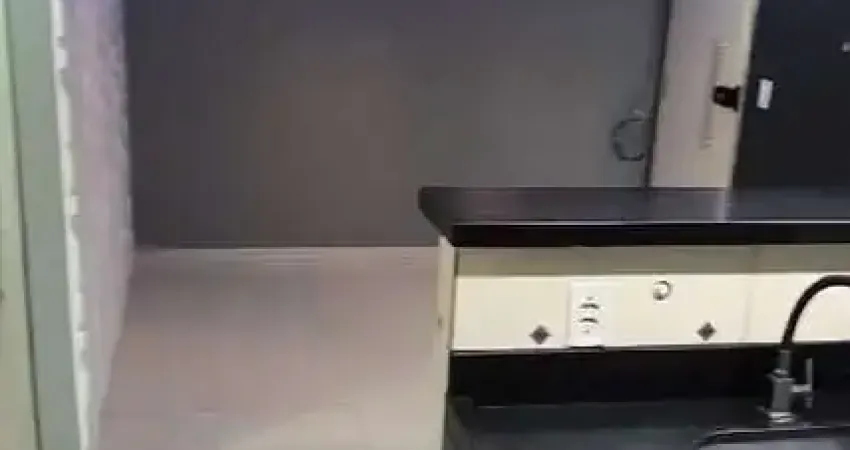Excelente apartamento à venda, no condomínio Santa Cecilia, com 2 dormitórios e 1 vaga de garagem,