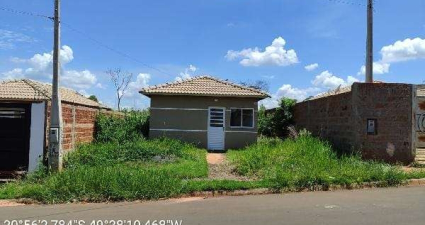 Casa à venda 2 Quartos, 2 Vagas, 10M², LOT AURORA I, BADY BASSITT - SP