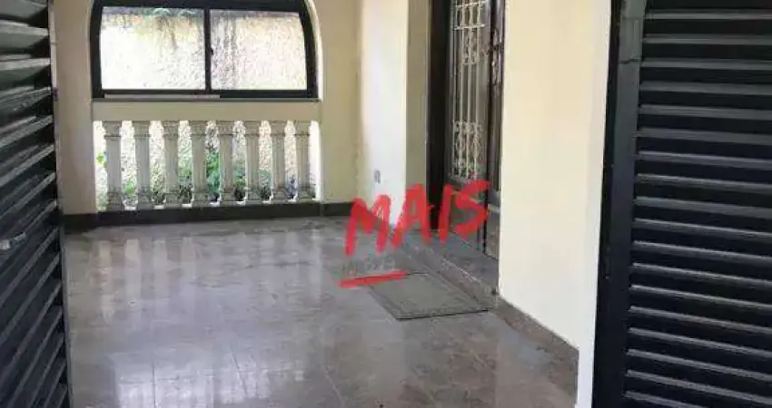Sobrado no Boqueirão! 4 dormitórios, 1 suíte, 5 vagas