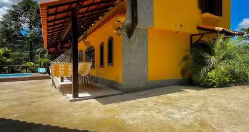 Sítio para Venda em Teresópolis, Granja Mafra, 3 dormitórios, 2 suítes, 3 banheiros, 2 vagas