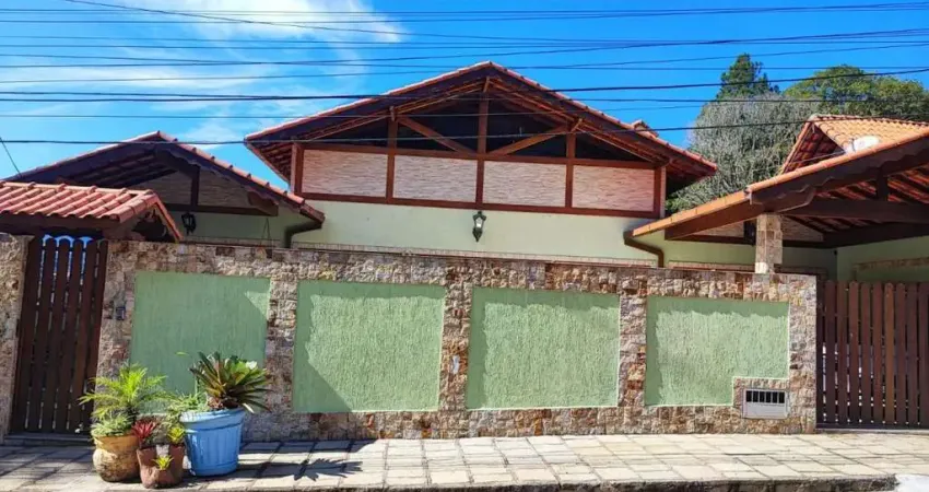 Casa para venda em teresópolis, golfe, 3 dormitórios, 1 suíte, 2 banheiros, 3 vagas