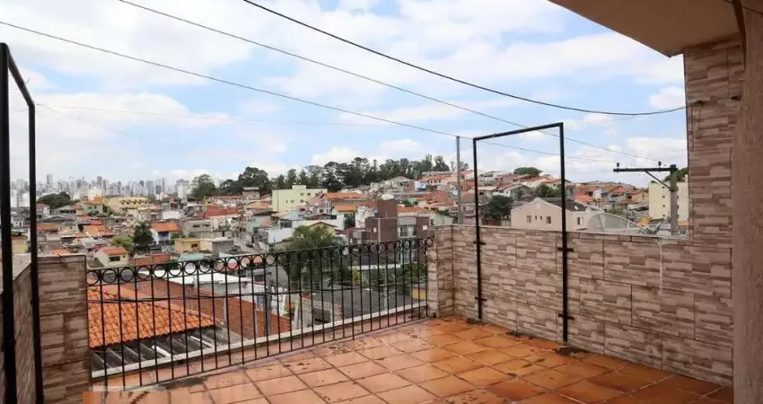 Casa (Sobrado Padrão), com 3 quartos e 2 banheiros à Venda, 134 m² em Taboão da Serra/SP
