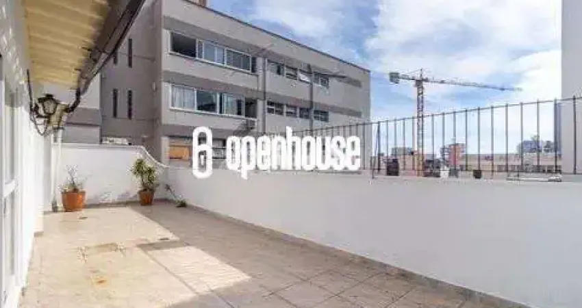 Cobertura com 219m² 3 dormitórios 1 suíte 4 banheiros 2 vagas