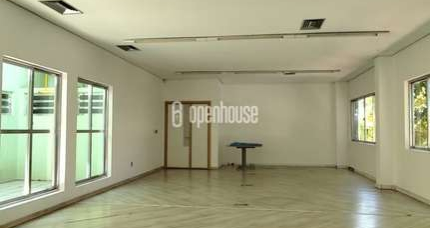 Salas Comerciais para alugar com 235 m² 4 vagas 5 banheiros