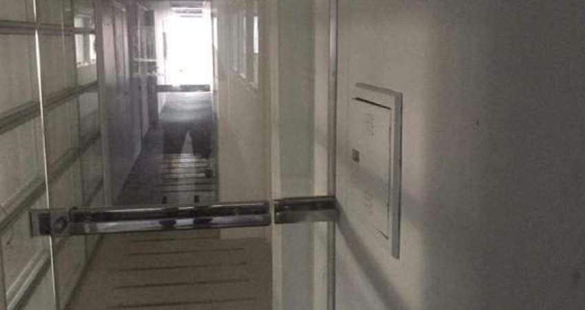 SALAS COMERCIAIS NO CENTRO DE SANTOS EM EDIFÍCO COM ELEVADOR