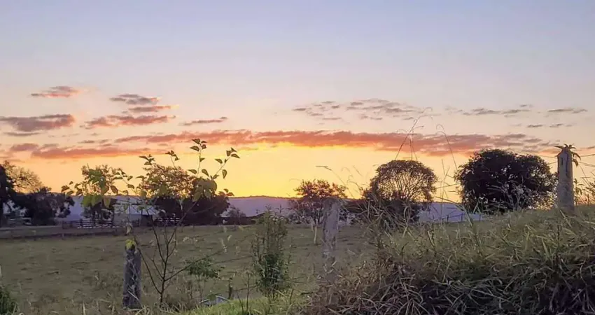 VENDA DE TERRENO PRÓXIMO AO PESQUEIRO DOS PEREIRAS EM SOCORRO/SP, 1.000 m²