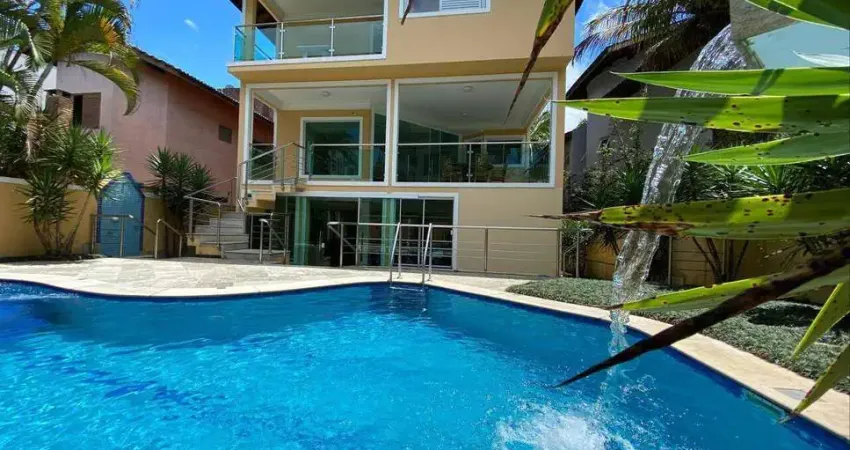 CASA TRIPLEX CONDOMINIO FECHADO EM BERTIOGA ALTO PADRÃO - 6 SUITES PISCINA
