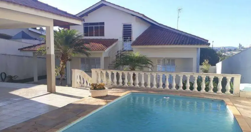 CASA TÉRREA COND. EM ITATIBA 4 DORMITÓRIOS, PISCINA, CHURRASQUEIRA 4 VAGAS