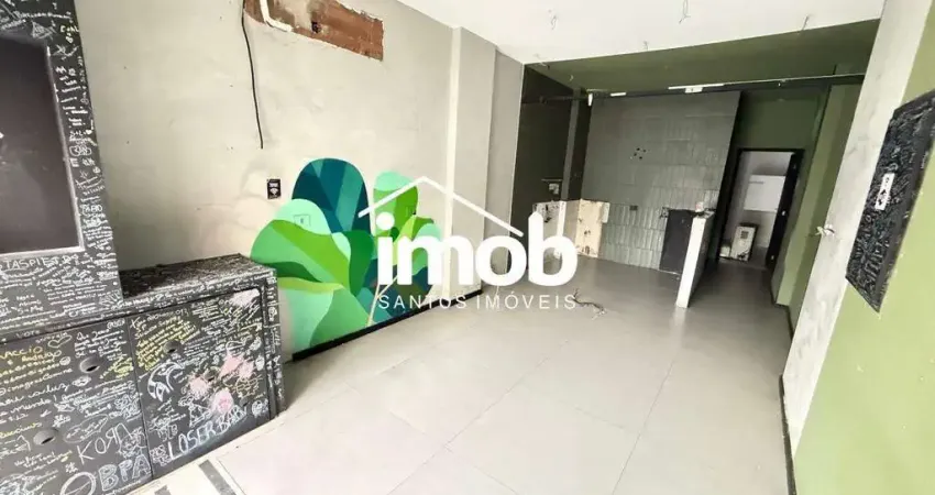 Loja comercial térrea para alugar, próxima à praia, 43,80 m² por R$ 8.000 - Gonzaga, Santos/SP