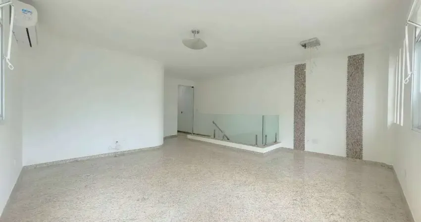Casa Sobreposta Alta Duplex no Embaré / Santos/SP – 4 Suítes, Terraço Gourmet e 2 Vagas Paralelas