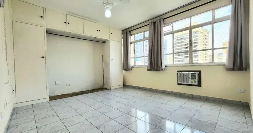 Apartamento Tipo Sala Living à Venda na Ponta da Praia, Santos/SP – 1 Vaga – Ideal para Moradia ou Airbnb
