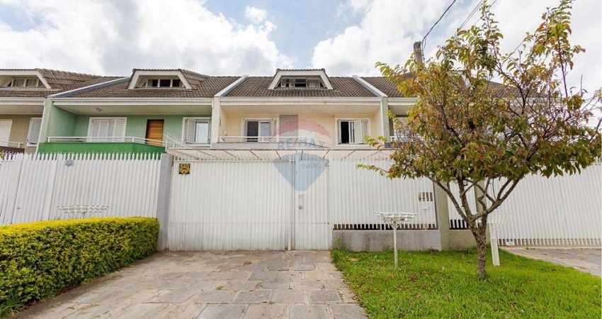 Venda | Triplex com 5 Quartos e Ático Ampliado no Santa Quitéria – Curitiba
