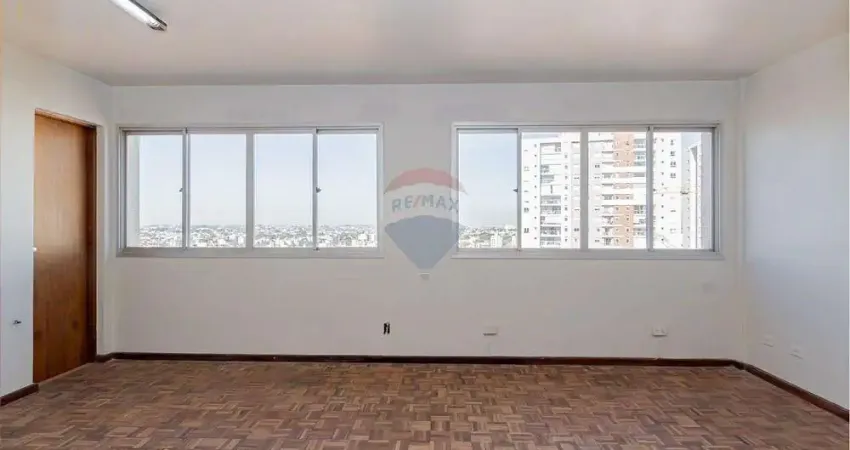 Sala Comercial a venda no coração do Portão, Av. Republica Argentina