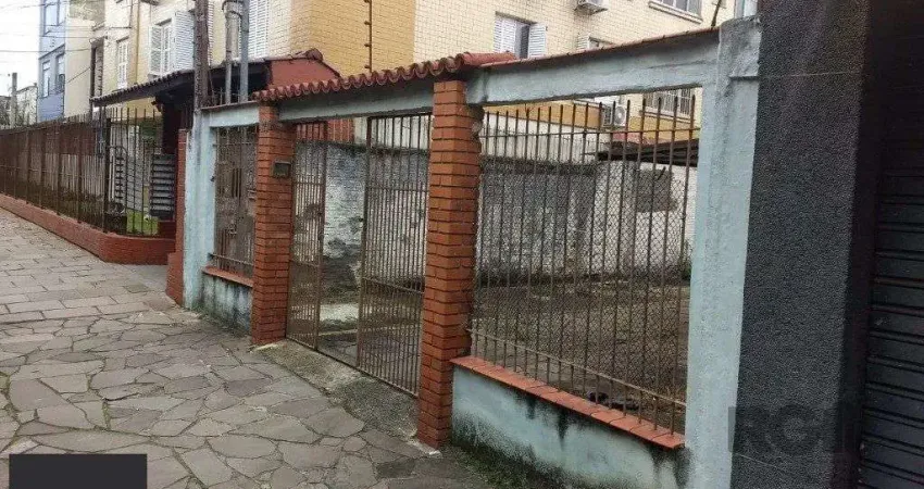 Terreno 1 dormitórios à venda Floresta Porto Alegre/RS