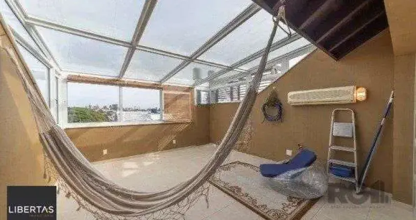 Casa em Condomínio no bairro Três Figueiras