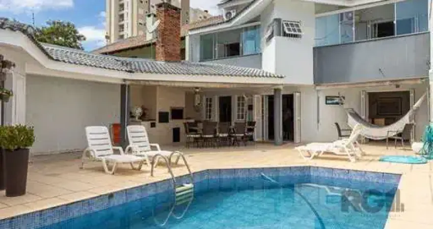 Casa com 5 quartos à venda na Rua Comendador Claudius Zaluski, 30, Petrópolis, Porto Alegre