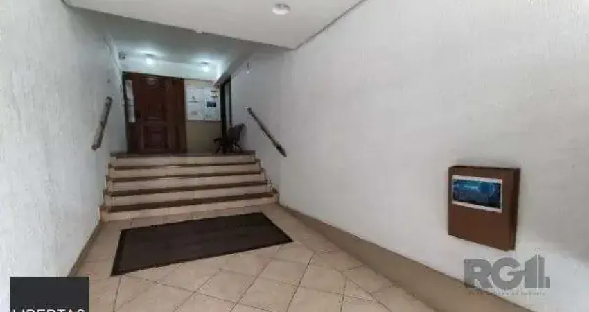 Sala / Conjunto comercial no Partenon com 32m² desocupada fundos