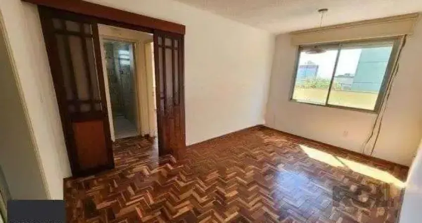 Apartamento no Passo D'areia de 2 dormitórios e vaga desocupado