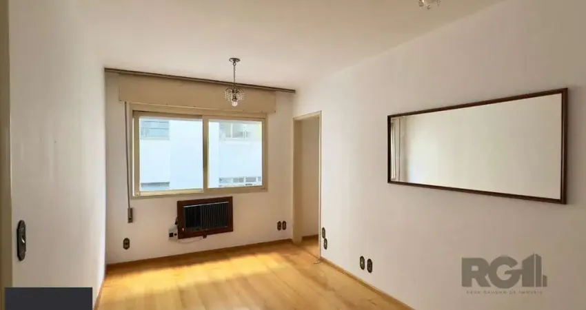 Apartamento semimobiliado com ótima localização no centro histórico