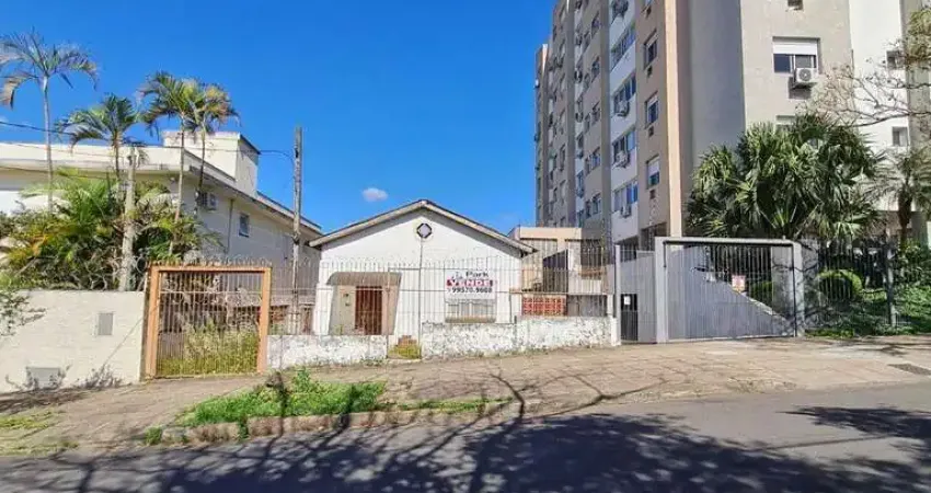 Terreno à venda na Rua Veríssimo Rosa - Até 499/500, 345, Partenon, Porto Alegre