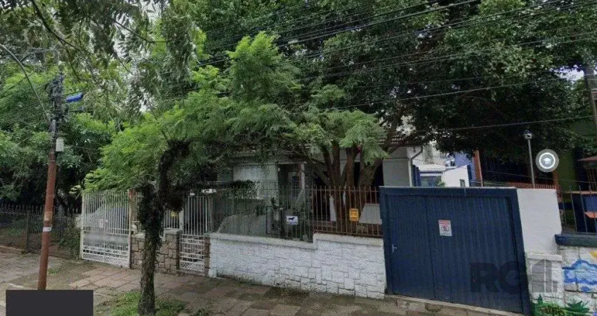 Casa 6 dormitórios à venda Teresópolis Porto Alegre/RS