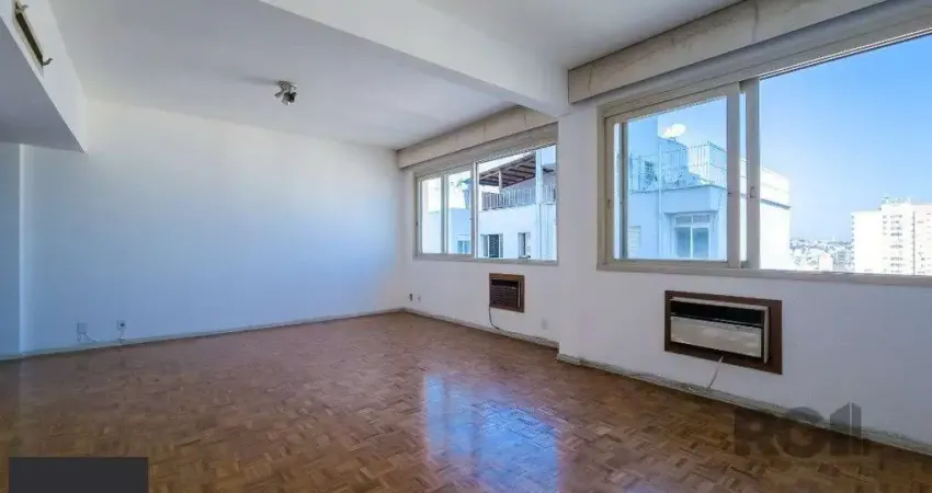 Apartamento, 3 quartos, 1 suite, dependência de empregada, elevador - Centro His