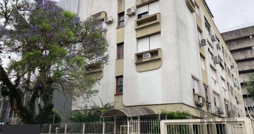 Apartamento - 3 dormitórios - 144,71 m² - Menino Deus