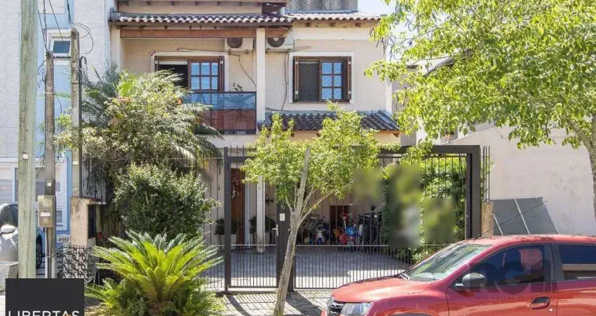 Sobrado no Jardins do Prado, com 3 dormitórios, sendo 1 suíte com sacada, sala 0