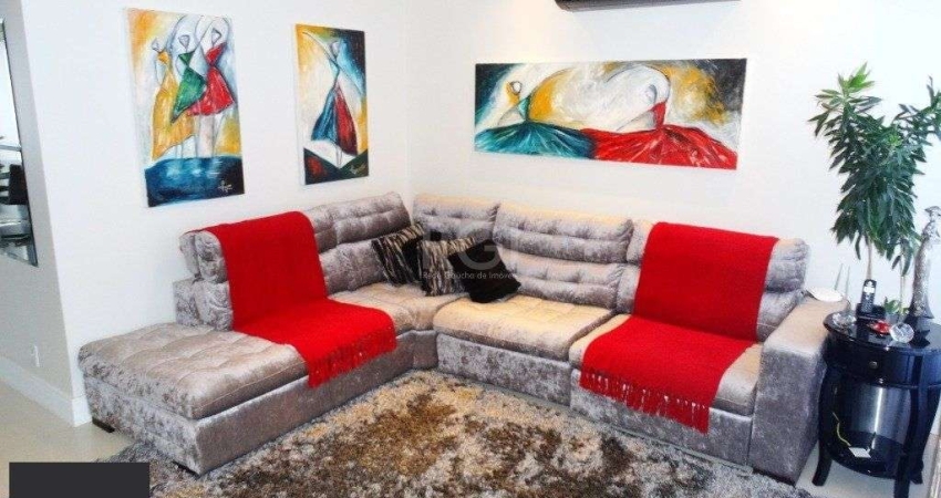Casa para Venda - 244m², 3 dormitórios, sendo 1 suites, 2 vagas - Santa Tereza
