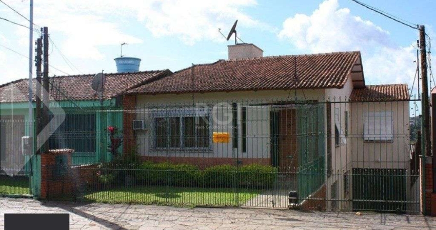 Casa para Venda - 246.24m², 5 dormitórios, sendo 1 suites, 4 vagas - Rubem Berta