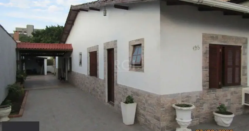 Casa para Venda - 154.78m², 3 dormitórios, sendo 1 suites, 3 vagas - Camaquã