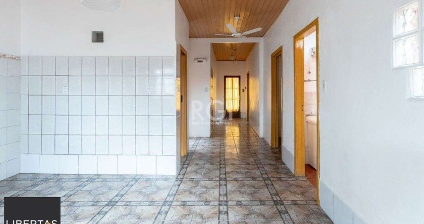 Casa para Venda - 50m², 2 dormitórios, 1 vaga - Cavalhada