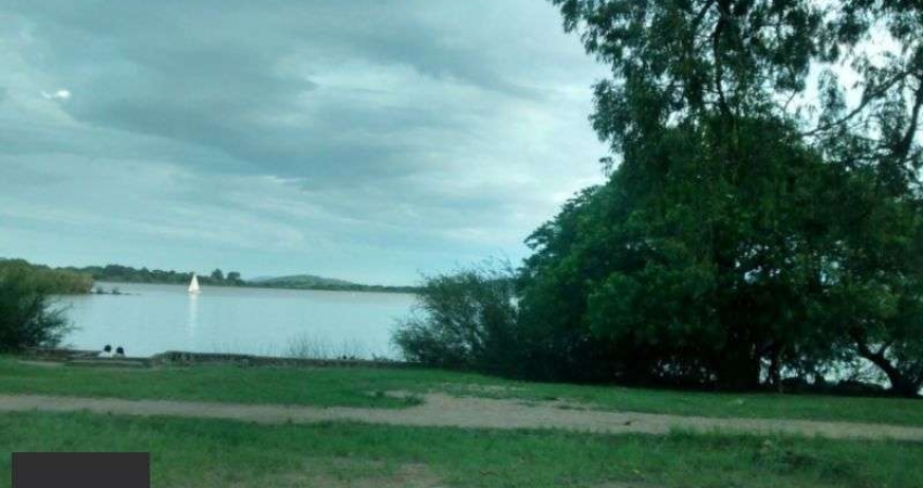 Terreno à venda na Avenida Desembargador Mello Guimarães, 135, Belém Novo, Porto Alegre
