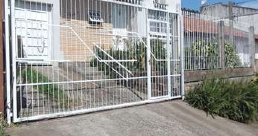 Sobrado no Bairro Vila Nova -4 Dormitórios