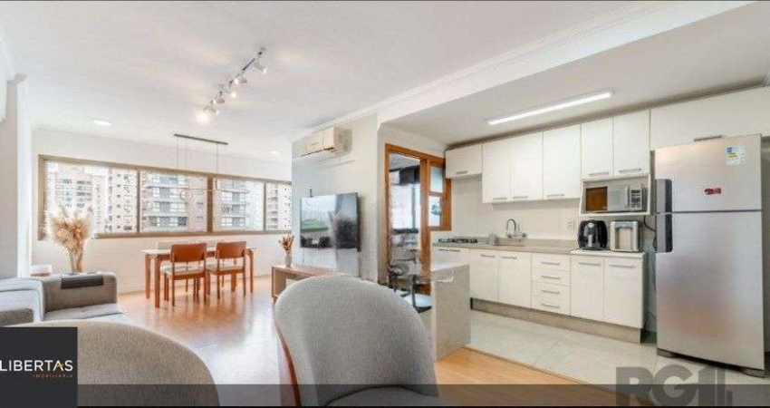 Apartamento de dois dormitórios localizado no bairro Passo da Areia em Porto Ale