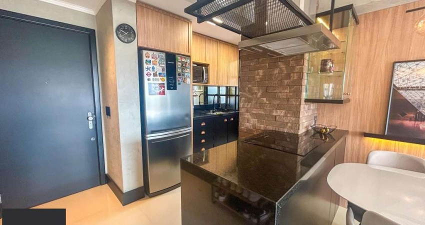 Excelente Apartamento 3 dormitórios, 2 vagas, condomínio Plaza Cristal