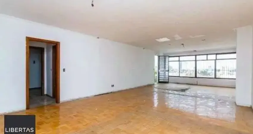 Ótima casa no bairro três figueiras, com 4 dormitórios e 5 vagas de garagem