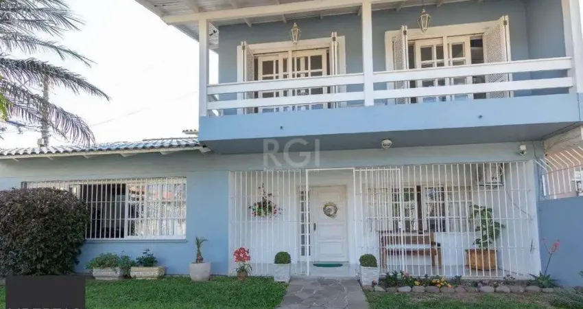 Casa para Venda - 256.5m², 3 dormitórios, sendo 1 suites, 2 vagas - Espirito San