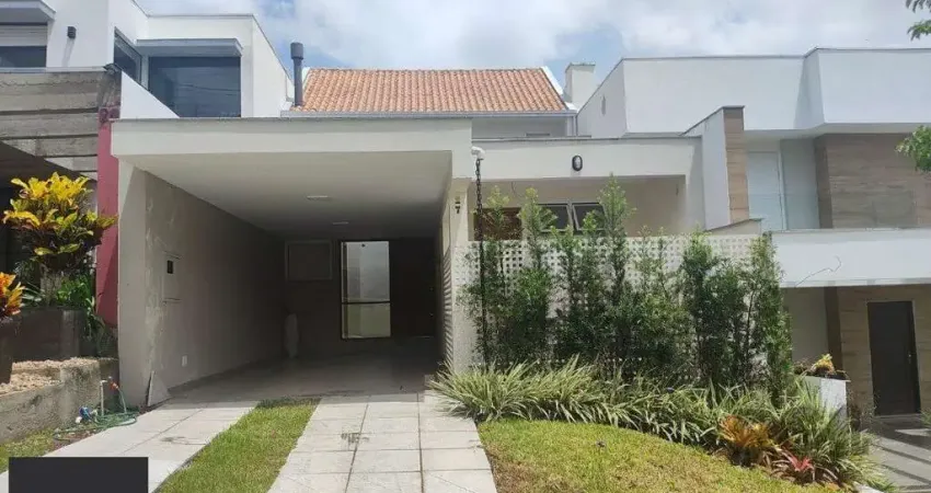 Casa em Condomínio fechado com 3 dormitórios no bairro Vila Nova em Porto Alegre