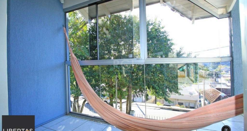Casa para Venda - 328.5m², 3 dormitórios, sendo 1 suites, 3 vagas - Cavalhada, P