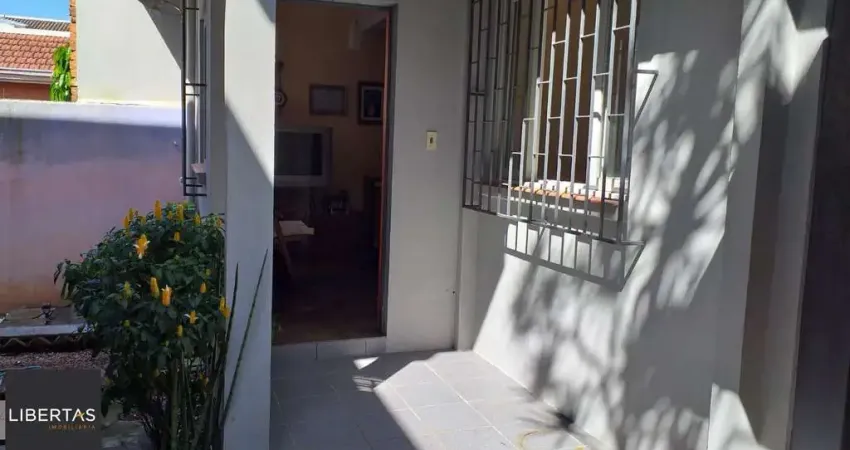 Casa 3 dormitórios à venda Vila Ipiranga Porto Alegre/RS