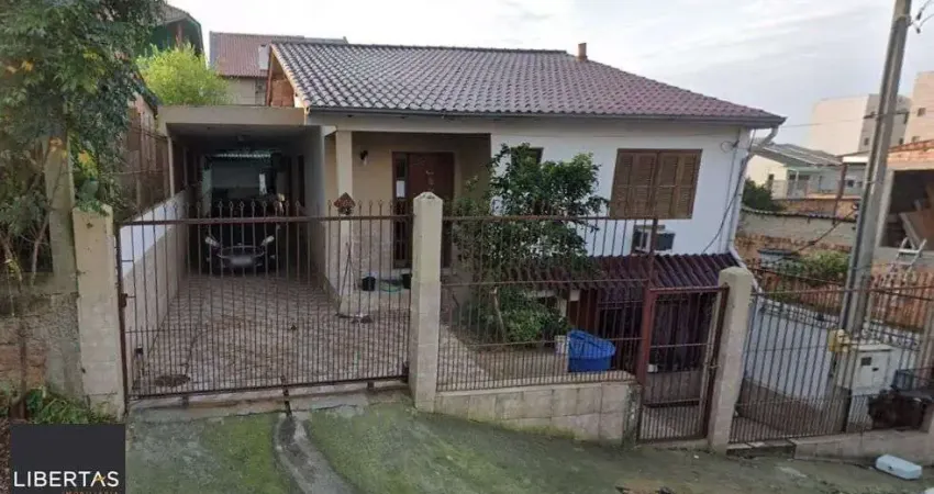 Casa no bairro Santa Fé com 3 dormitórios e 3 vagas