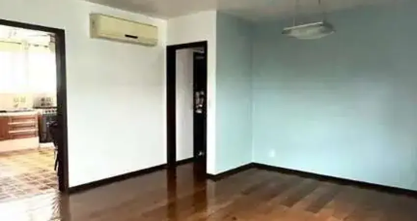 VENDA 3 DORM COM SUITE E VAGA DE GARAGEM, LAVABO, SPLIT, LIVING AMPLO, NO BAIRRO