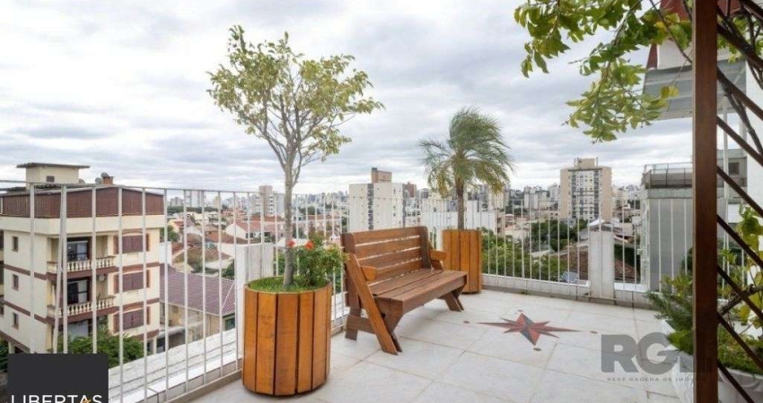 Cobertura com 3 dorms, 2 vagas e amplo terraço no Partenon