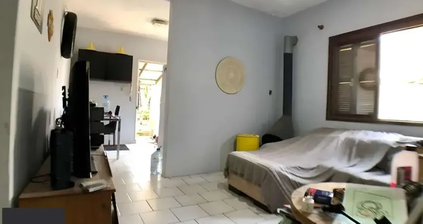 Casa com 2 dormitórios e 150m², no Bairro Jardim Sabará