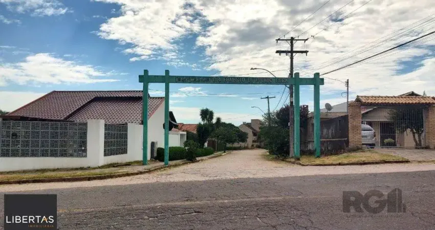 Terreno plano com 24,90m de frente, localizado no bairro Serraria.