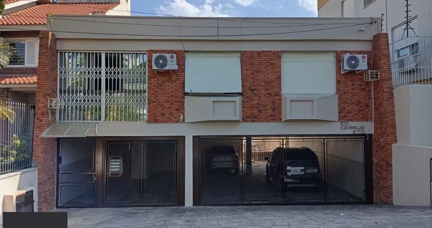 Apartamento térreo com 3 dormitórios e 2 vagas no Bairro Cristo Redentor