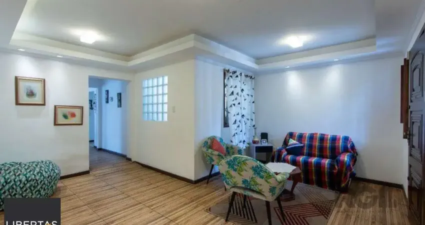 Casa 3 dormitórios, bairro Jardim Carvalho.