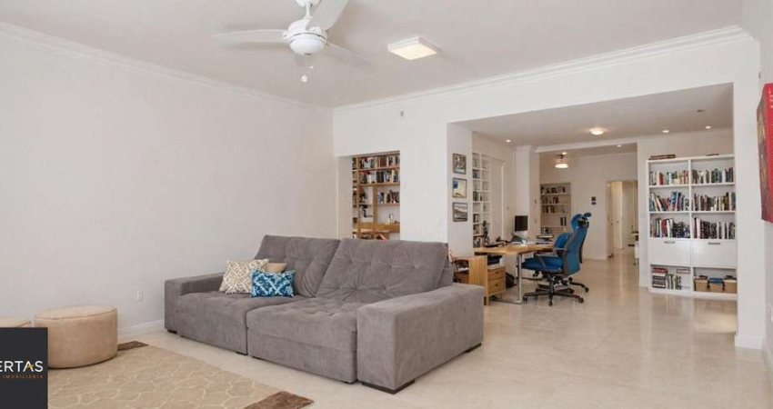 Vende-se amplo apartamento térreo com 3 quartos e 140m² - Rio Branco